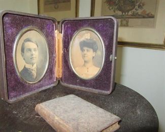 Pawley antique couple photo in case