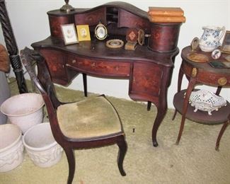 Pawley desk with photos and chair with round table