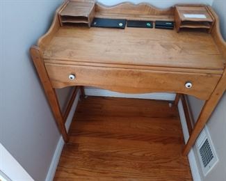 Sweet antique maple desk-
$40.00