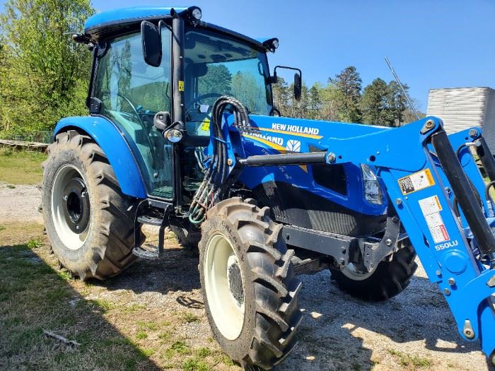 2022 New Holland Tractor,  Workmaster 75 , all options,  cab, air, heat, radio,  suspension seat,  only 60 hrs AWESOME Tractor 