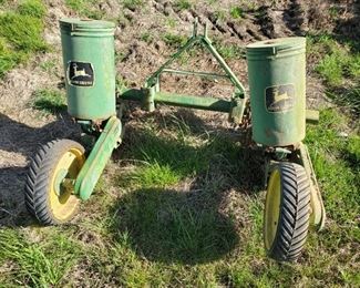 adjustable seeder john deere