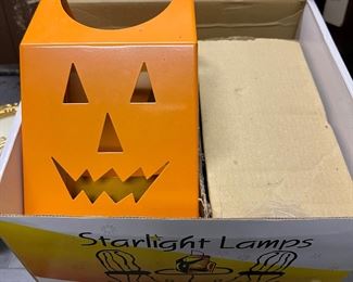 Pumpkin lights new in box.......
