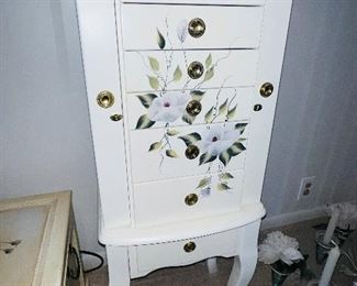 Jewelry cabinet