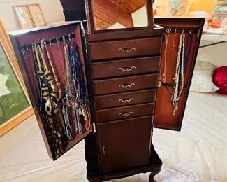 Jewelry cabinet

