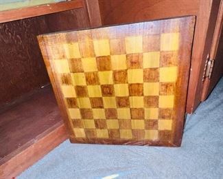 Checker/chess set