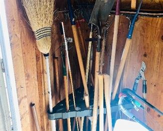 Yard Tools 