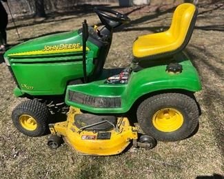 LX 277 John Deere Riding Lawn Mower 