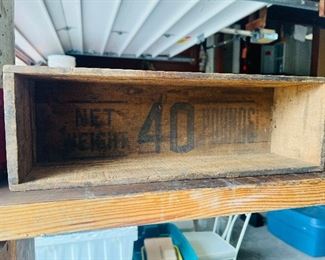 Net weight 40 pounds antique box
