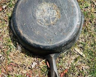 Griswold cast-iron skillet number 704H