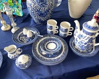 28 Vintage England Churchill Dishes