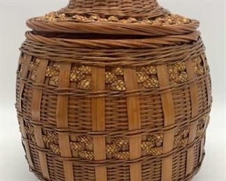 Wicker Lidded Basket