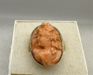 14K Yellow Gold Coral Cameo Ring Sz 5, 6g