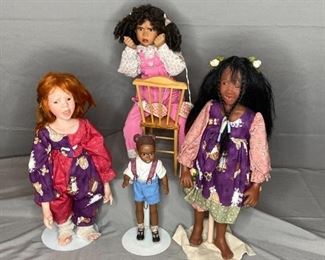 Dolls for Displaying