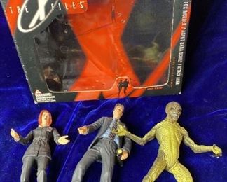 The X Files Ultra Actions Figurines