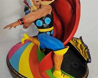 Premier Collection The Mighty Thor Resin Statue