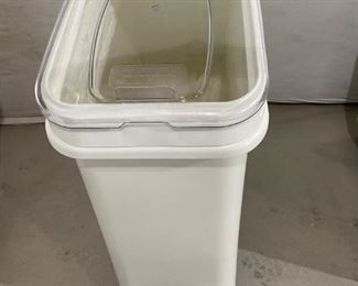 Baker's Mark Food Storage Bin