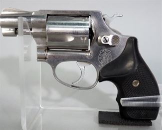 Smith & Wesson 60 .38 S&W Spl 5-Shot Revolver SN# AVS2829