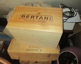 Bertani Wine Crate
