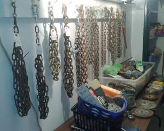 Log chains, tow chains