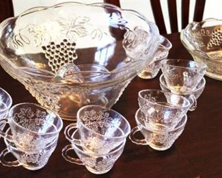 Vintage Punch Bowl Kig GlassW/Cups