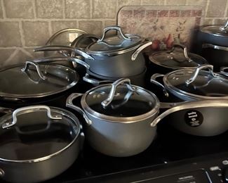 Calphalon pots and pans cookware