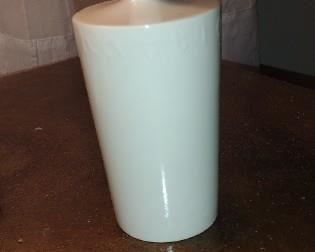 ANTIQUE GREEN MARK LENOX PORCELAIN SKIN FRESHENER (HATTIE CARNEGIE)