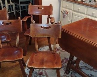 Cushman, 4 chairs (1 arm, 3 sides) rock maple
Dining table