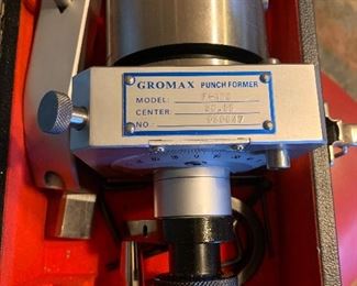 GROMAX Punch Former |  Model F-450 | Center 80.55 | Number 980647