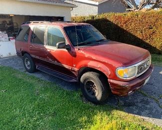 1999 Mercury Mountaineer SUV