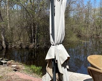 Cantilever Umbrella.