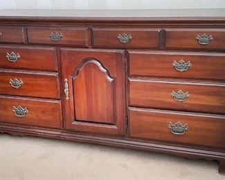 Kincaid solid wood dresser, 19" x 62", 11 drawers and winged mirror