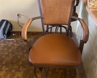 Set of 2 Barstools 
