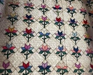 antique/vintage tulip block quilt