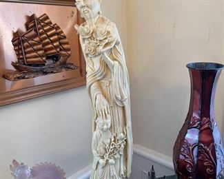 Confucius statue (repaired