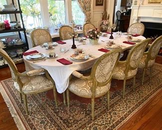 Sheraton style banquet table w/8 upholstered chairs (and extra spare)