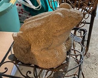 Cement Garden Frog 