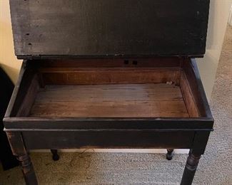 BUY IT NOW! $200 Antique Desk 34.5"w x 20.5"d x 30.25"h
