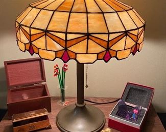 SOLD. Tiffany Style Lamp Buy It Now $80