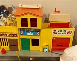 Fisher Price Little People Village, people and accessories 