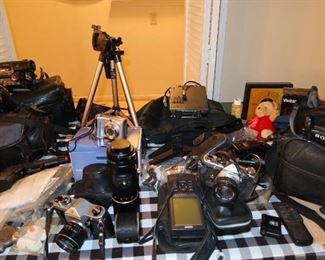 Vintage Cameras - Electronics