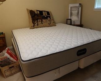 King Size Bed - Very Clean - Beautyrest
