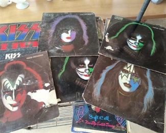 Assorted Kiss albums