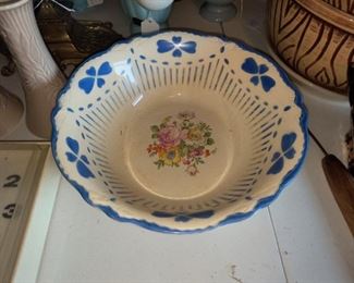 Homer Laughlin serving bowl