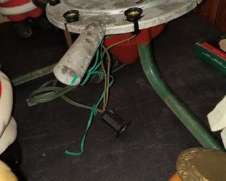 Early Christmas tree holder with lights