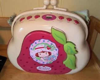 Strawberry shortcake radio / CD player