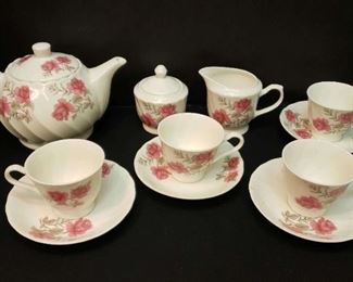 Closing Sat 4/1 8pm. Pickup: Mon 4/3 from 4-6pm. Please click here to see more photos, descriptions, and current bids:&nbsp;https://ctbids.com/estate-sale/20128