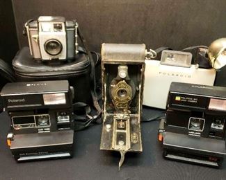 Closing Sat 4/1 8pm. Pickup: Mon 4/3 from 4-6pm. Please click here to see more photos, descriptions, and current bids:&nbsp;https://ctbids.com/estate-sale/20128