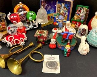 Closing Sat 4/1 8pm. Pickup: Mon 4/3 from 4-6pm. Please click here to see more photos, descriptions, and current bids:&nbsp;https://ctbids.com/estate-sale/20128