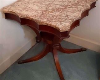 "Tall Pines & Great Finds" in Augusta, GA Starts Closing Mon 4/3 8pm. Pickup: Tue 4/4 1-6pm. Please click here to see more photos, descriptions, and current bids:&nbsp;https://ctbids.com/estate-sale/20911