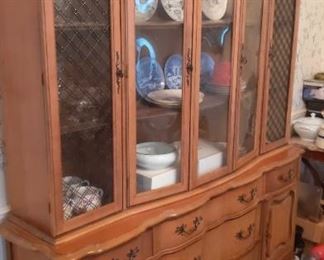 "Tall Pines & Great Finds" in Augusta, GA Starts Closing Mon 4/3 8pm. Pickup: Tue 4/4 1-6pm. Please click here to see more photos, descriptions, and current bids:&nbsp;https://ctbids.com/estate-sale/20911